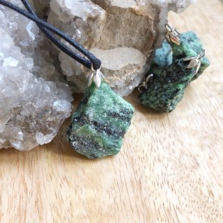 Zoisyt wisiorek