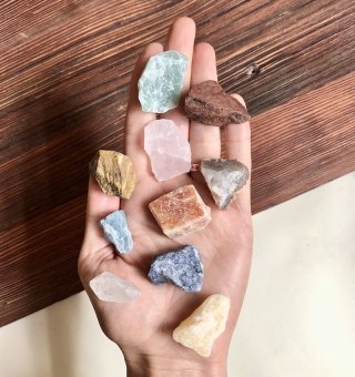 Dłoń Pełna Skarbów - zestaw minerałów